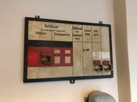 Mit vielen historischen Details rückt der Bahnhof Ahütte die Besucherinnen und Besucher ins Jahr 1973.