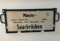 Mit vielen historischen Details rückt der Bahnhof Ahütte die Besucherinnen und Besucher ins Jahr 1973.
