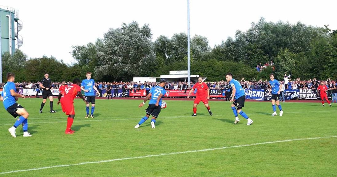 TUSEM Essen gewinnt gegen Krefeld