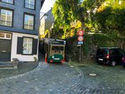 Die Forderung nach Beseitigung der Poller am Schaufenberg durch Ortsvorsteher Georg Kaulen wies das Monschauer Ordnungsamt zurück.