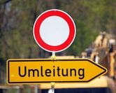 Die Fahrbahn der St. Georgenstraße in Polch wird instandgesetzt.