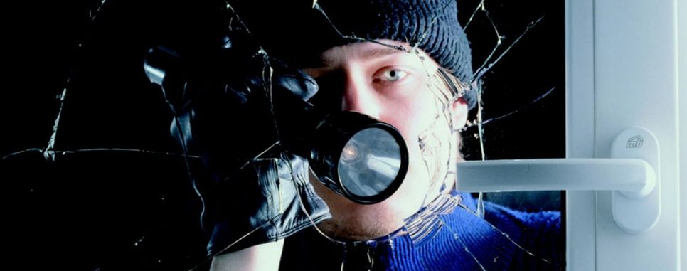 An der B 416 zwischen Karden und Müden wurde ein Baucontainer aufgebrochen.