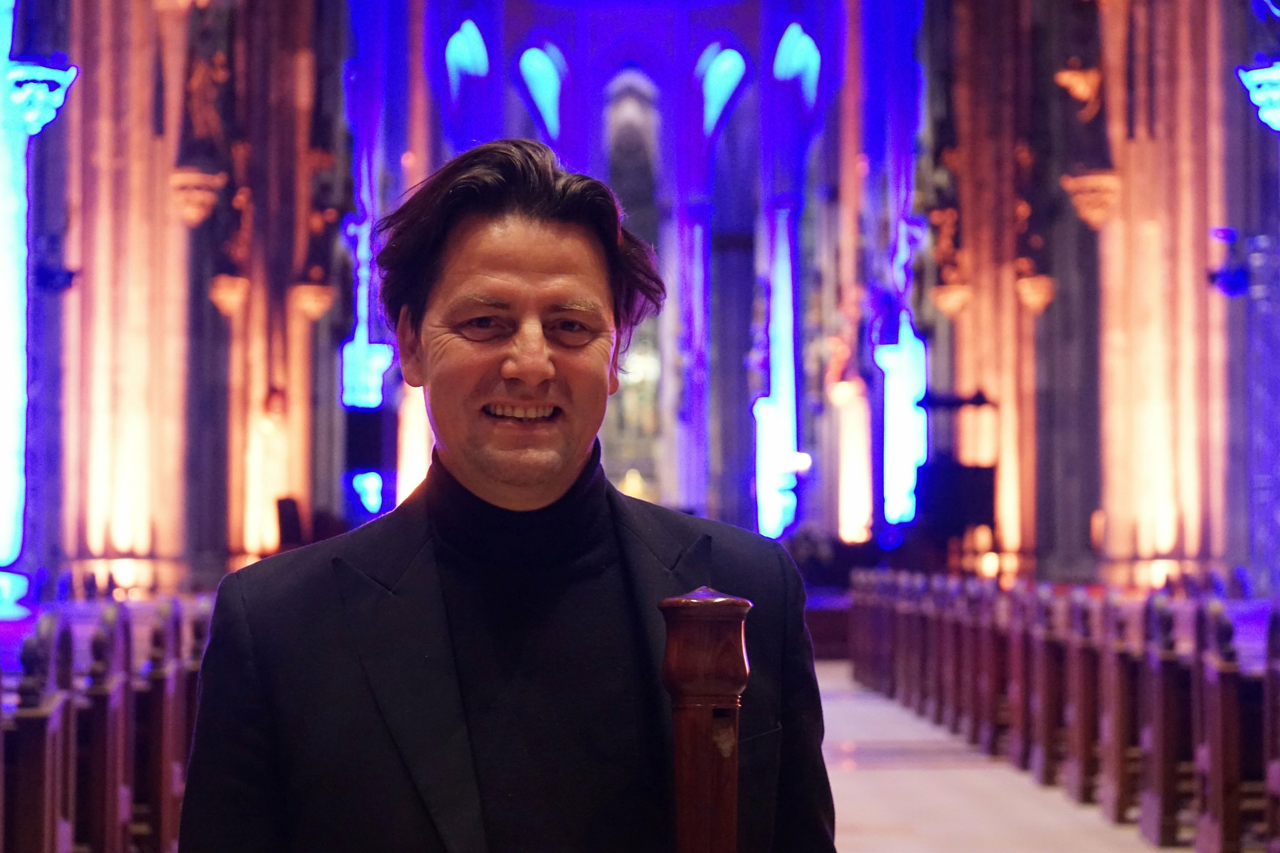 Helge Burggrabe leitet das Hagios-Friedenskonzert in der Kaller Pfarrkirche.
