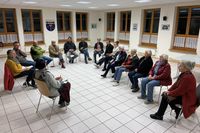 Die Mitglieder des Fördervereins beim Treffen im Dorfgemeinschaftshaus Scheidchen.